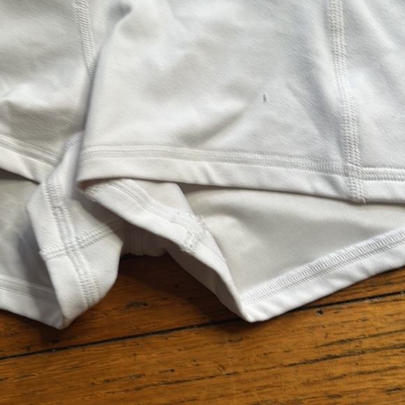 Fabletics Shorts - Picture 2 of 6